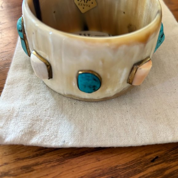 Ashely Pittman Multi-Stone Horn Bangle - Picture 6 of 6